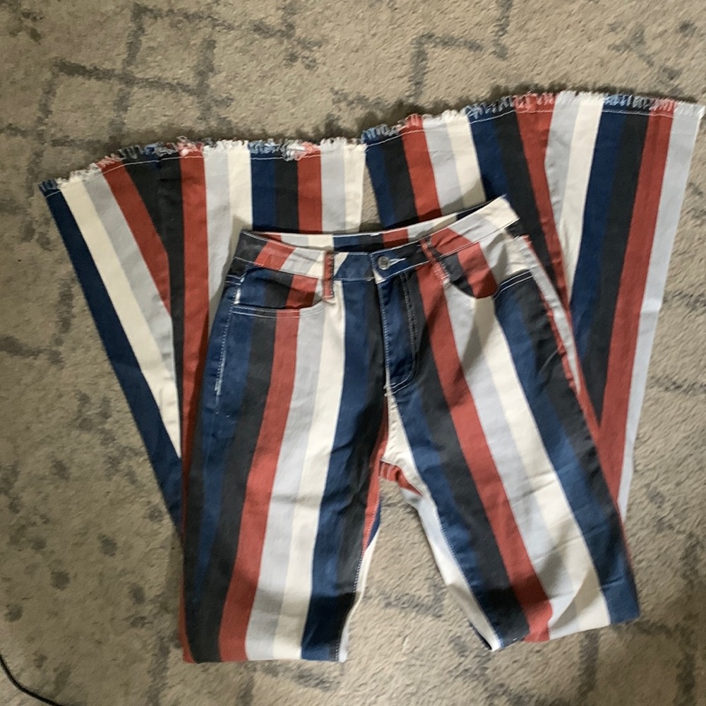 Saints and Hearts Super Flare Jeans small
